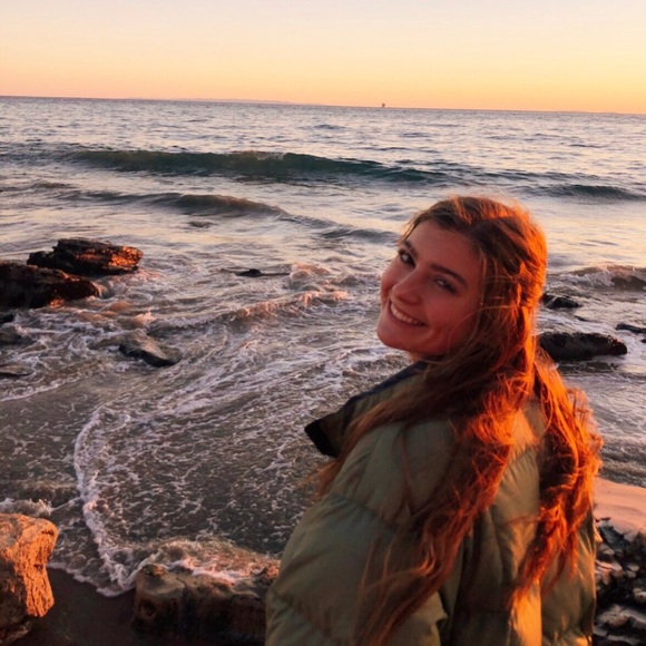 Meet your Posher, Clara - Picture 1 of 1